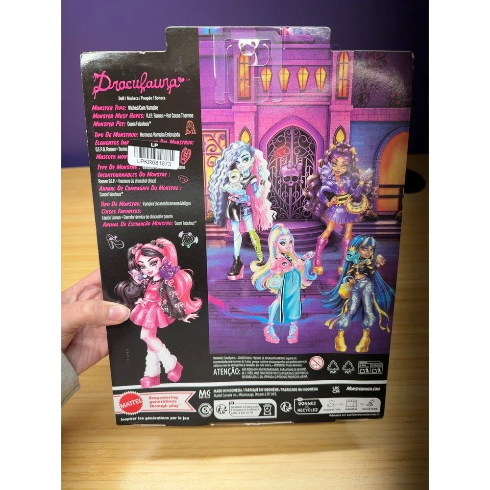 Monster High Draculaura Doll Count Fabulous Pet Accessories Mattel New in Box